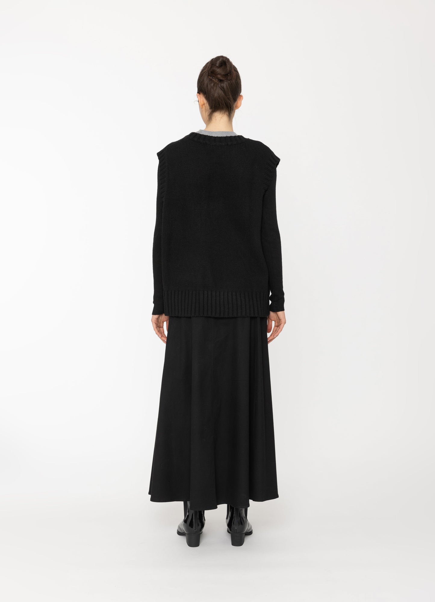 Jalen Vest in Black + White Blacklist women's vest NZ