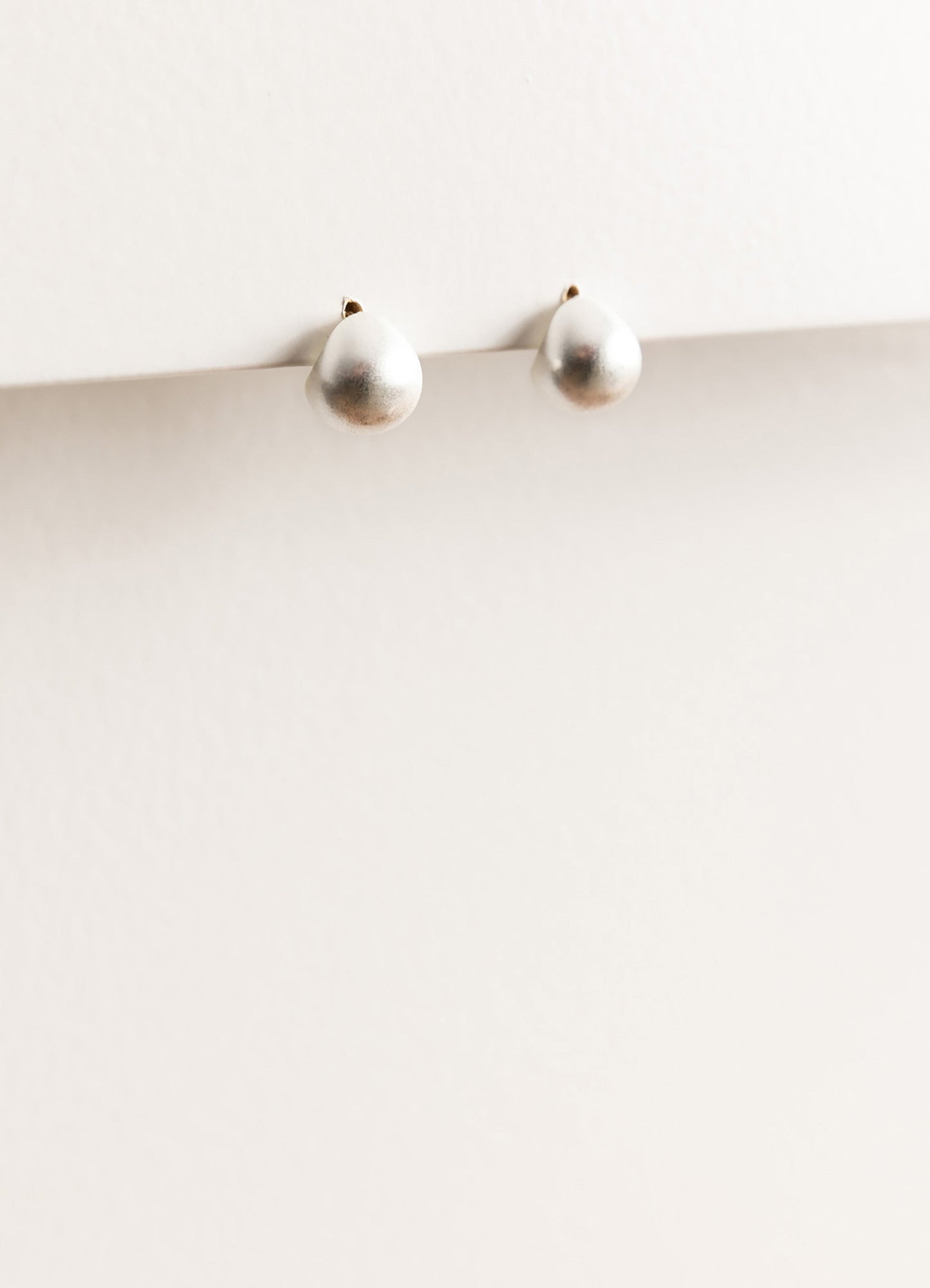 Neet Earring