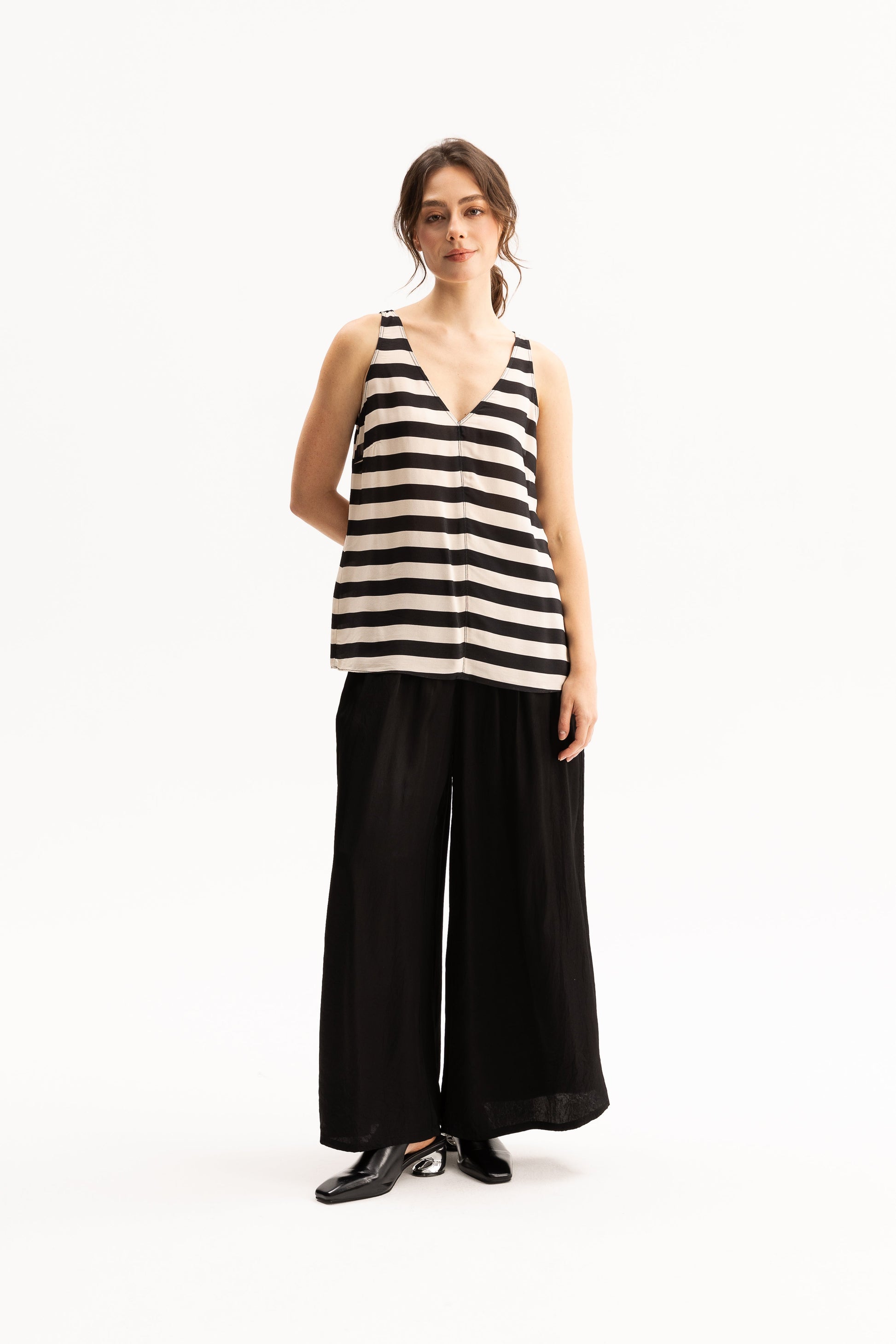 V06 - Aslin Singlet Summer Blacklist NZ fashion